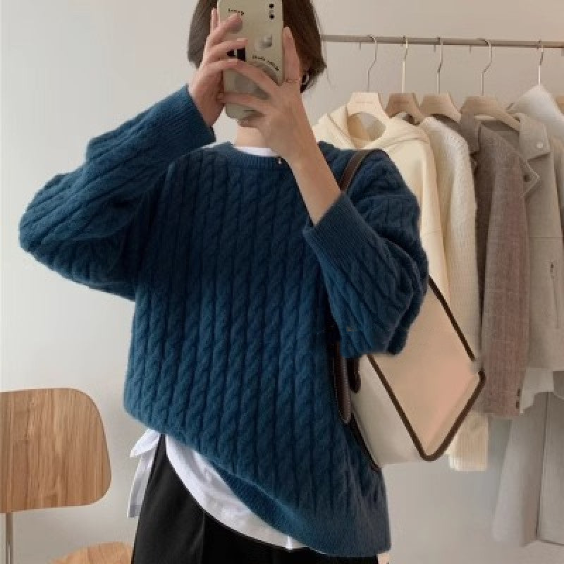 Round Neck Pullover Cable-knit Sweater Women